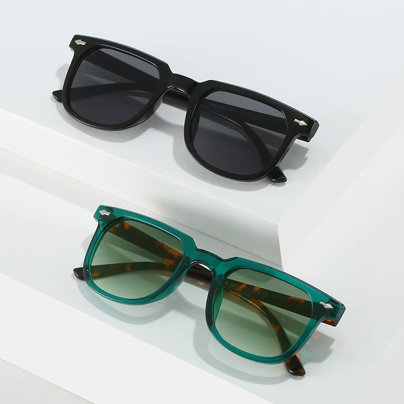 Imwete Fashion Large Square Sunglasses for Women Retro Rivets Decorative Sun Glasses Anti Ultraviolet Sunglass Men Eyewear UV400
Imwete Fashion Large Square Sunglasses for Women Retro Rivets Decorative Sun Glasses Anti Ultraviolet Sunglass Men Eyewear UV400