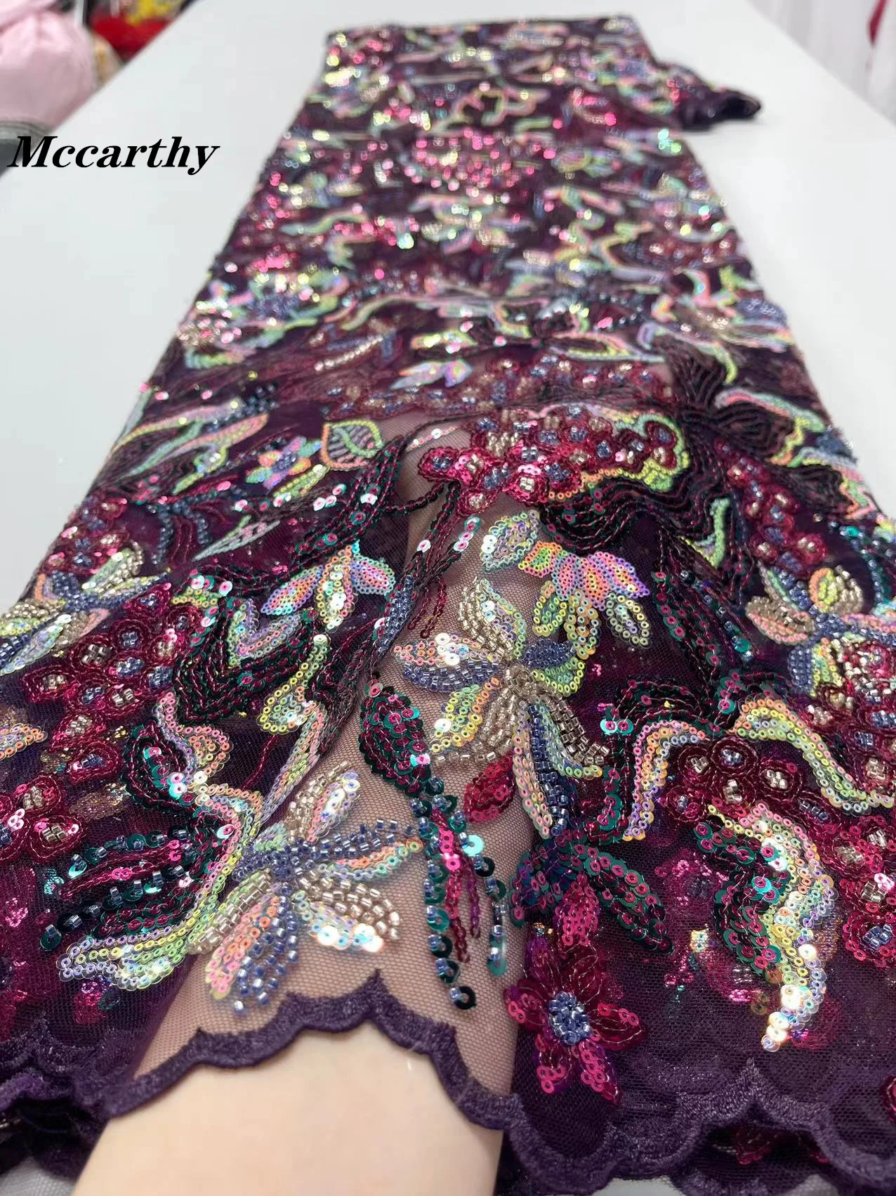 Nigerian French Sequins Lace Fabric Hot Sale Handmade 2023 Embroidered African Beaded Net Mesh Lace Fabric For Women Sewing
Nigerian French Sequins Lace Fabric Hot Sale Handmade 2023 Embroidered African Beaded Net Mesh Lace Fabric For Women Sewing