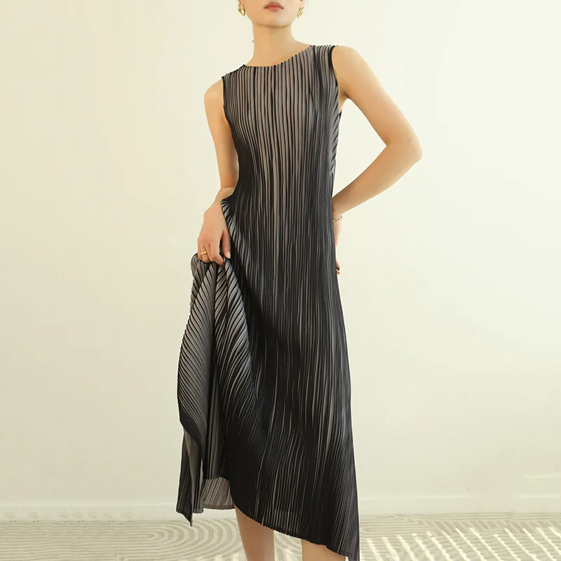 Miyake pleated color long skirt 2022 new summer fashion age-reducing French dress design western style skirt
Miyake pleated color long skirt 2022 new summer fashion age-reducing French dress design western style skirt