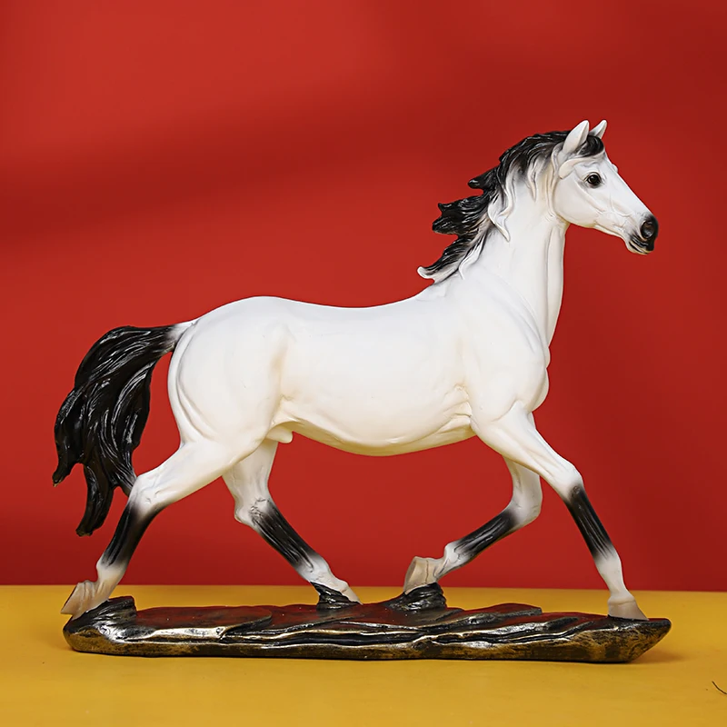 

Креативная статуя лошади, украшение для дома, статуя из смолы с животными, украшение, сувенир для гостиной, офиса, кабинета, настольное украш...