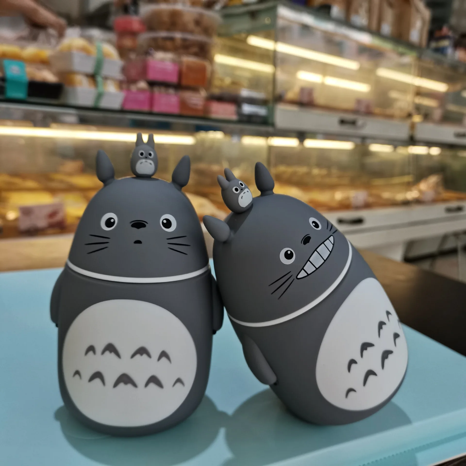 Cartoon Totoro Large-capacity Glass Water Mug with Lid Office Cute Gift Portable Cups
Cartoon Totoro Large-capacity Glass Water Mug with Lid Office Cute Gift Portable Cups
