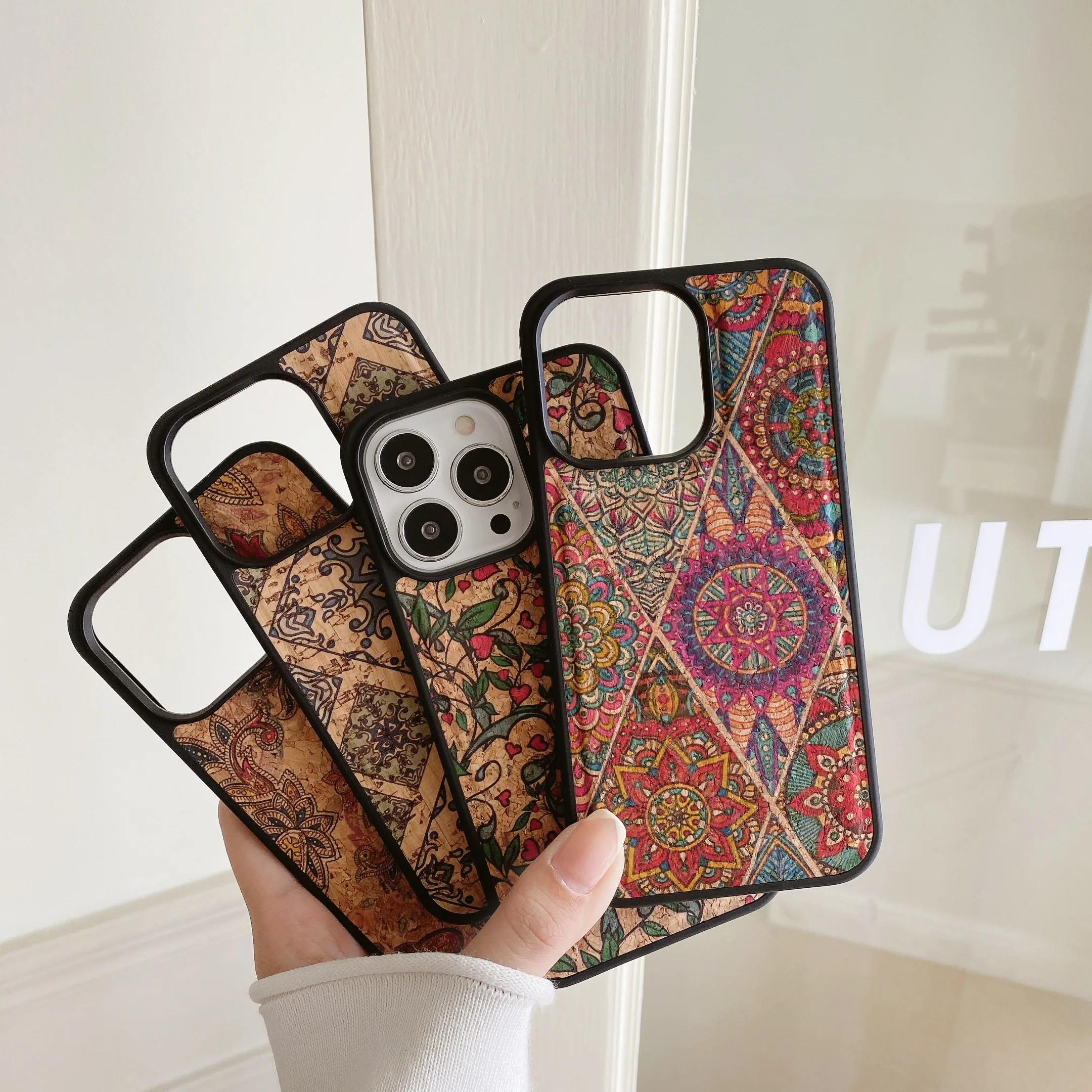 Totem Luxury Plating Retror Leather Schockproof PU Solid Phone Case For iPhone 14 13 12 Pro Max Fashion Soft Silicone Cover
Totem Luxury Plating Retror Leather Schockproof PU Solid Phone Case For iPhone 14 13 12 Pro Max Fashion Soft Silicone Cover
