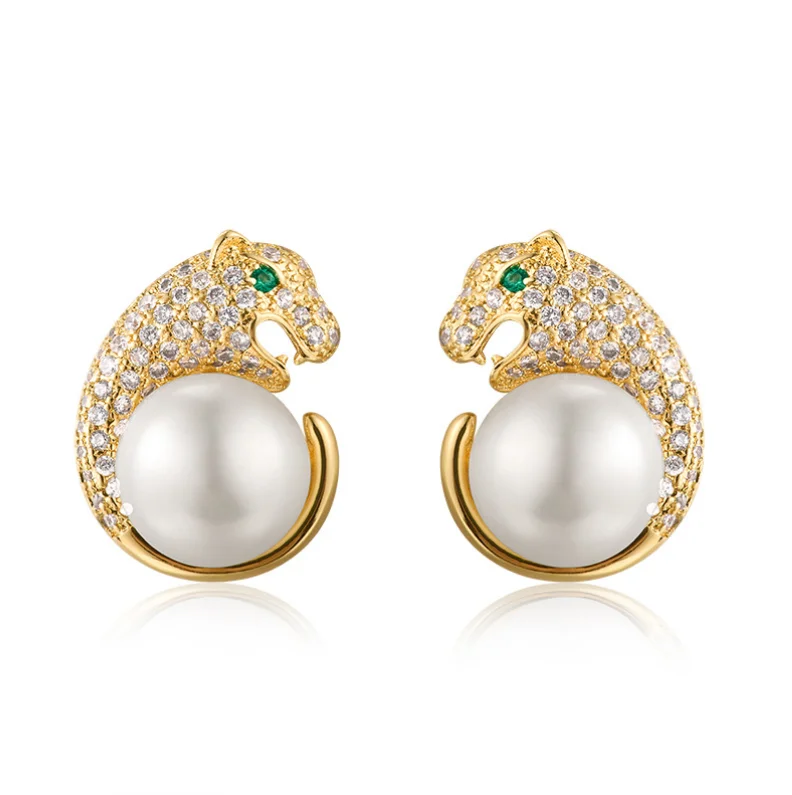 ANGLANG Luxury Men Women Panther Earring Fashion Gold Color Cubic Zirconia Earring Street Rock Party Jewelry Wholesale
ANGLANG Luxury Men Women Panther Earring Fashion Gold Color Cubic Zirconia Earring Street Rock Party Jewelry Wholesale