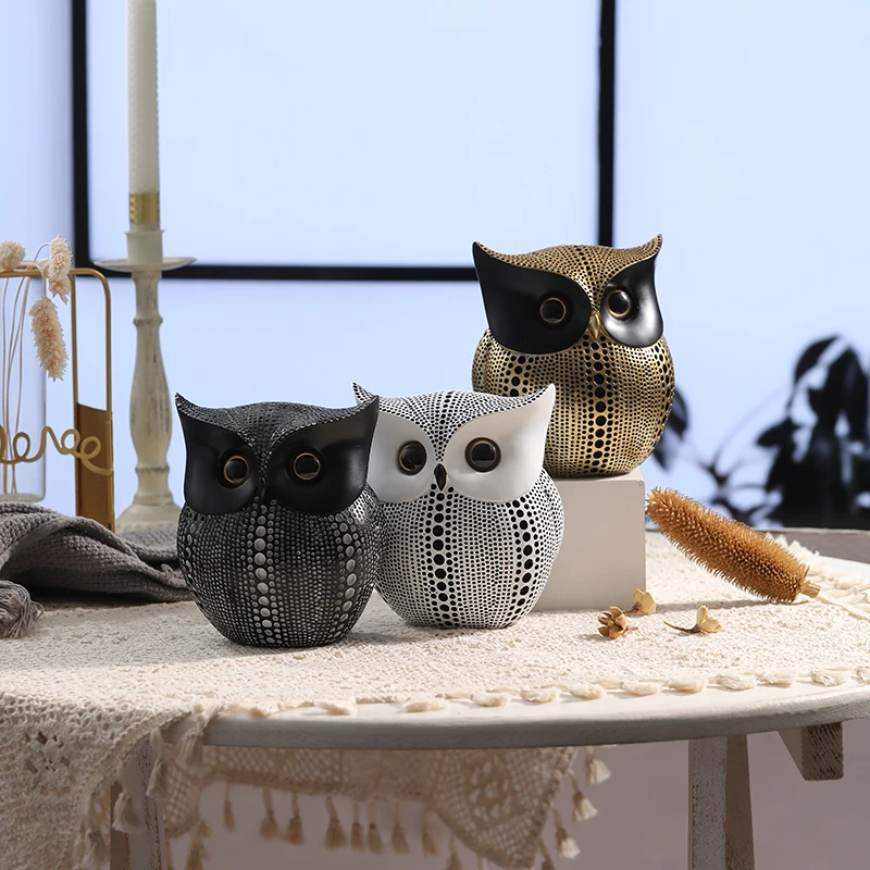Creative Owl Piggy Bank for Kids Resin Living Room Cartoon Toy Hidden Storage Coin Money Saving Box Ornaments Gift Home Decor
Creative Owl Piggy Bank for Kids Resin Living Room Cartoon Toy Hidden Storage Coin Money Saving Box Ornaments Gift Home Decor