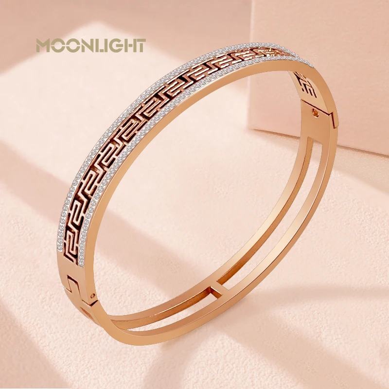 MOONLIGHT Rose Golden Retroflex Pattern Hollow-out Titanium Steel Bangles for Woman LOVE Fashion Accessories Party Jewelry Gifts
MOONLIGHT Rose Golden Retroflex Pattern Hollow-out Titanium Steel Bangles for Woman LOVE Fashion Accessories Party Jewelry Gifts