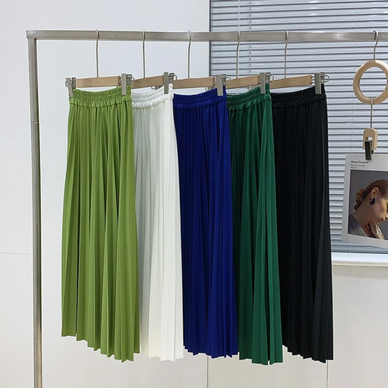 Pleated Skirt Spring 2022 Women Fashion Midi Skirt Solid Color Loose Skirts Female Mid-calf Skirts Casual Women's Bottoms 
Pleated Skirt Spring 2022 Women Fashion Midi Skirt Solid Color Loose Skirts Female Mid-calf Skirts Casual Women's Bottoms
