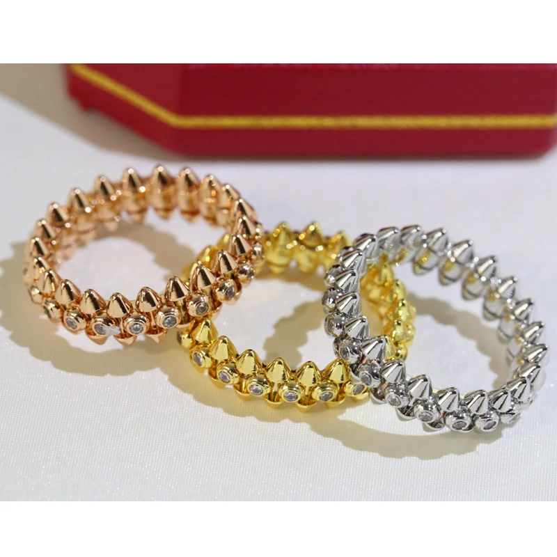 Light luxury Rings for Women Men rivet bullet V Gold Rings for Couple Zircon Diamond Jewelry brand design Ladies Gifts
Light luxury Rings for Women Men rivet bullet V Gold Rings for Couple Zircon Diamond Jewelry brand design Ladies Gifts