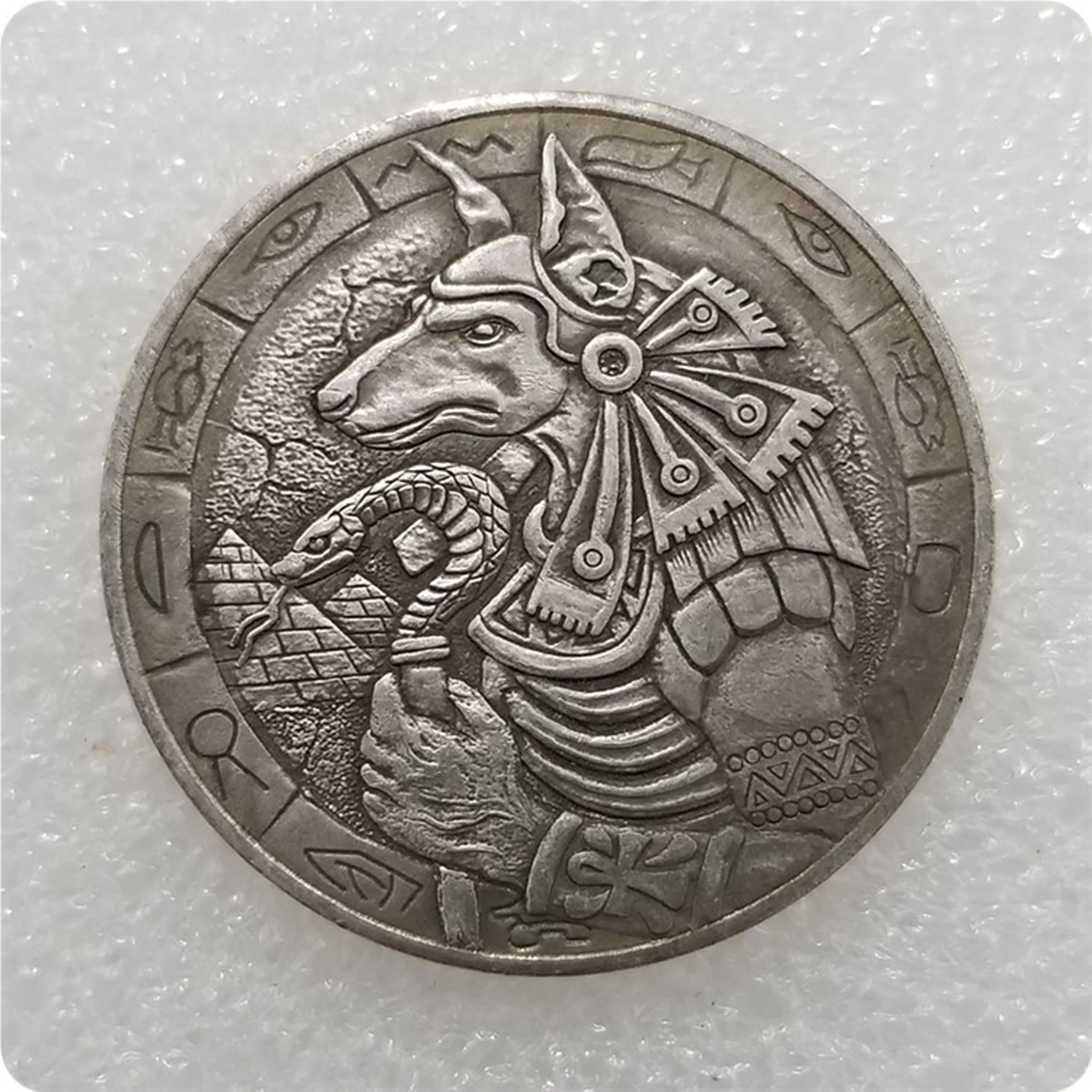 38mm Coin Fine Hand Polished Magic Prop Lucky Coin Birthday Gift Home Decoration Anubis Pattern Collectible
38mm Coin Fine Hand Polished Magic Prop Lucky Coin Birthday Gift Home Decoration Anubis Pattern Collectible