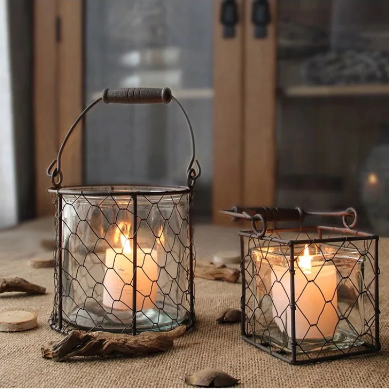 European Wedding Iron Candle Lantern Glass Vintage Morrocan Candlestick Creative Lantern Ornament Christmas Home Decoration C6H
European Wedding Iron Candle Lantern Glass Vintage Morrocan Candlestick Creative Lantern Ornament Christmas Home Decoration C6H