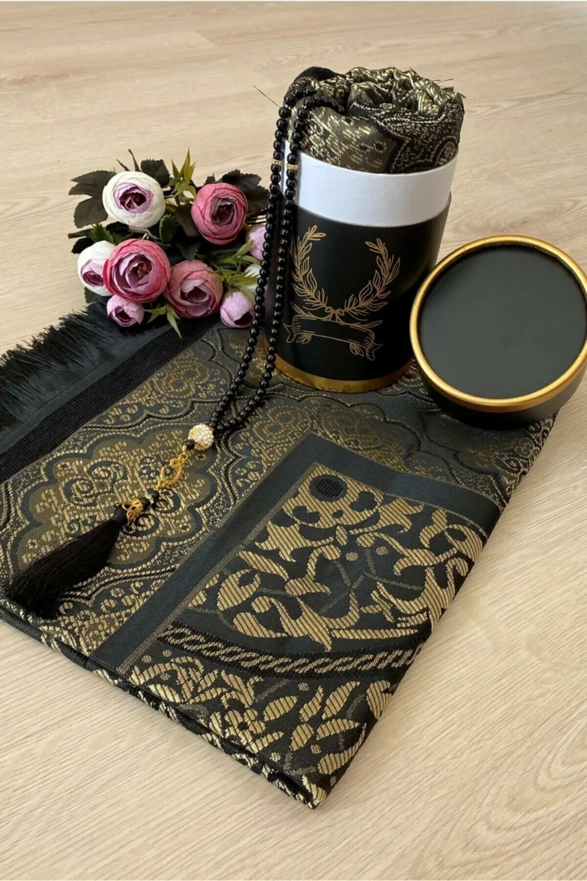 3pcs Islam Muslim Prayer Rug Sajadah Set Gift Dowry Boxes Luxury And Arabic Turkish Carpet Eid Rosary Beads Mats Ramadan
3pcs Islam Muslim Prayer Rug Sajadah Set Gift Dowry Boxes Luxury And Arabic Turkish Carpet Eid Rosary Beads Mats Ramadan