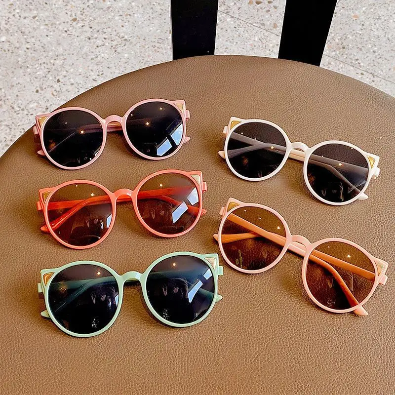 Fashionable Trendy Cat Ear Sunglasses for Kids Children Round Frame UV Protection Sun Glasses Boys Girls Summer Outdoor Eyewear
Fashionable Trendy Cat Ear Sunglasses for Kids Children Round Frame UV Protection Sun Glasses Boys Girls Summer Outdoor Eyewear