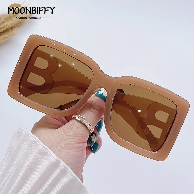 Brand Fashion Square Sunglasses Woman Mirror Black Gradient Sun Glasses Female Big Frame Modern Retro Eyewear Oculos De Sol
Brand Fashion Square Sunglasses Woman Mirror Black Gradient Sun Glasses Female Big Frame Modern Retro Eyewear Oculos De Sol