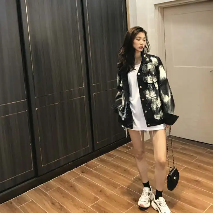 FAKUNTN Denim jacket female black graffiti oversized denim jacket jean jacket for women plus size denim jacket fall 2021 women 
FAKUNTN Denim jacket female black graffiti oversized denim jacket jean jacket for women plus size denim jacket fall 2021 women