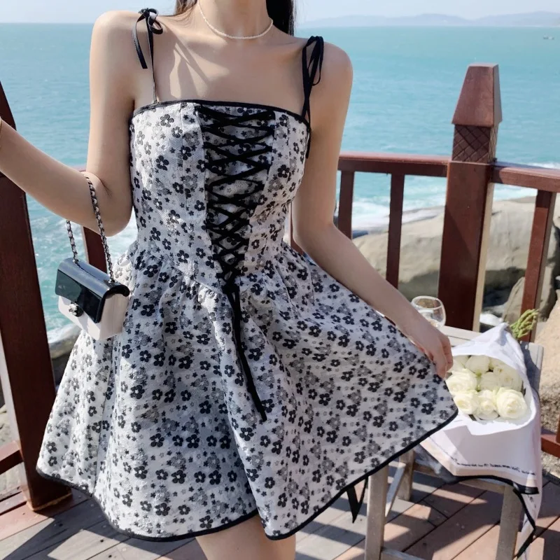 New Summer French Herben Sexy Strapless Mini A-Line Woman Dress Floral Backless Suspender Skirt
New Summer French Herben Sexy Strapless Mini A-Line Woman Dress Floral Backless Suspender Skirt