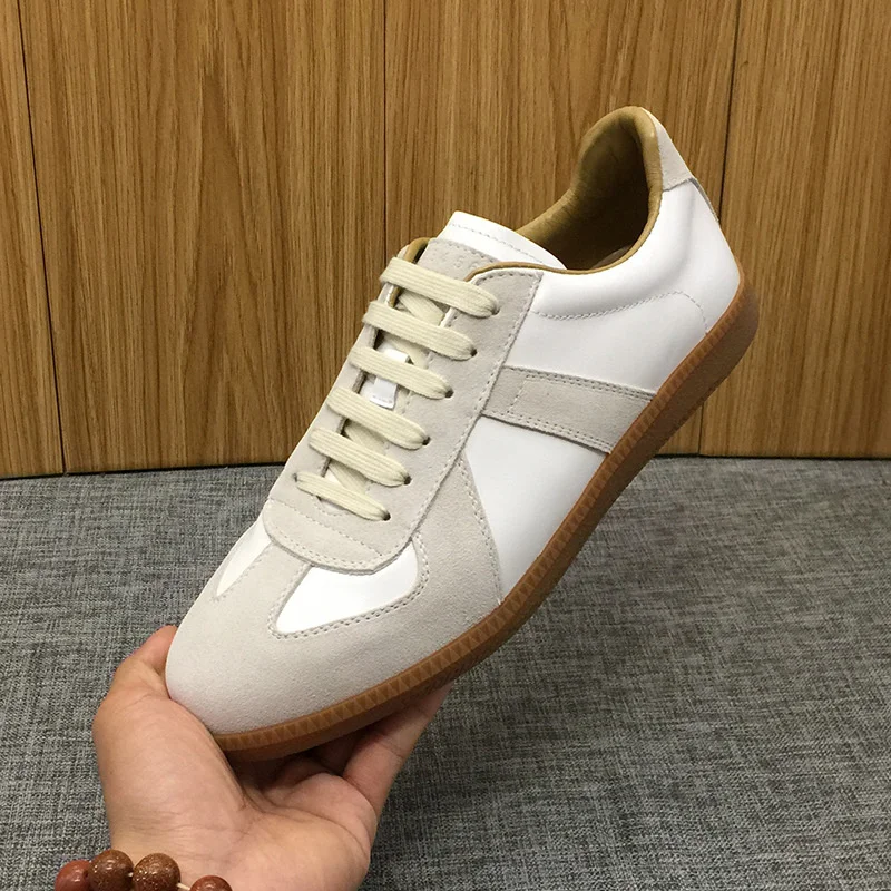 Luxury brand genuine 2023 Summer New British Fashion Brand Men's Moral Training Versatile Sports Casual Shoes
Luxury brand genuine 2023 Summer New British Fashion Brand Men's Moral Training Versatile Sports Casual Shoes
