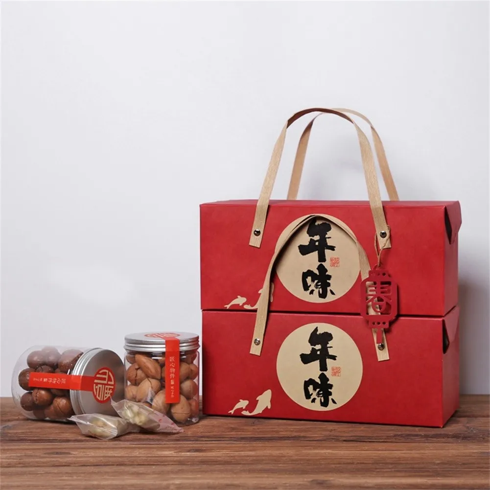 2022 Chinese New Year Gift Box With Handle Portable Lucky Bag Party Handmade Candy Cookies Packaging Spring Festival Favors
2022 Chinese New Year Gift Box With Handle Portable Lucky Bag Party Handmade Candy Cookies Packaging Spring Festival Favors