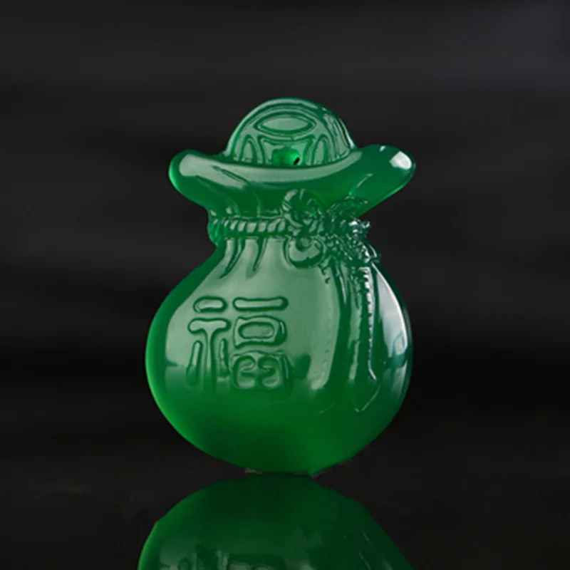 Natural Green Chalcedony Hand Carved Blessing Bag Jade Pendant Fashion Boutique Jewelry Men's and Women's Agate Necklace
Natural Green Chalcedony Hand Carved Blessing Bag Jade Pendant Fashion Boutique Jewelry Men's and Women's Agate Necklace