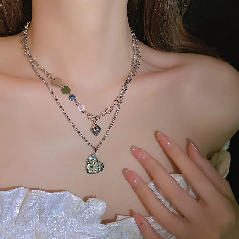 Punk Thick Lock Chain Heart Shape Pendant Short Choker Necklace For Women Retro INS Silver Color Metal Necklace Jewelry
Punk Thick Lock Chain Heart Shape Pendant Short Choker Necklace For Women Retro INS Silver Color Metal Necklace Jewelry