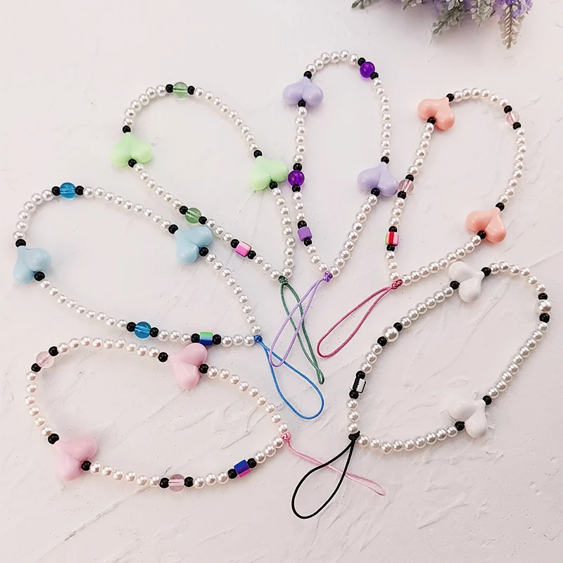Mobile Phone Lanyard Short Wrist Strap Hand-beaded Love Pendant Women's Net Celebrity Lanyard Sling Hand-held Chain Lanyard Keys
Mobile Phone Lanyard Short Wrist Strap Hand-beaded Love Pendant Women's Net Celebrity Lanyard Sling Hand-held Chain Lanyard Keys