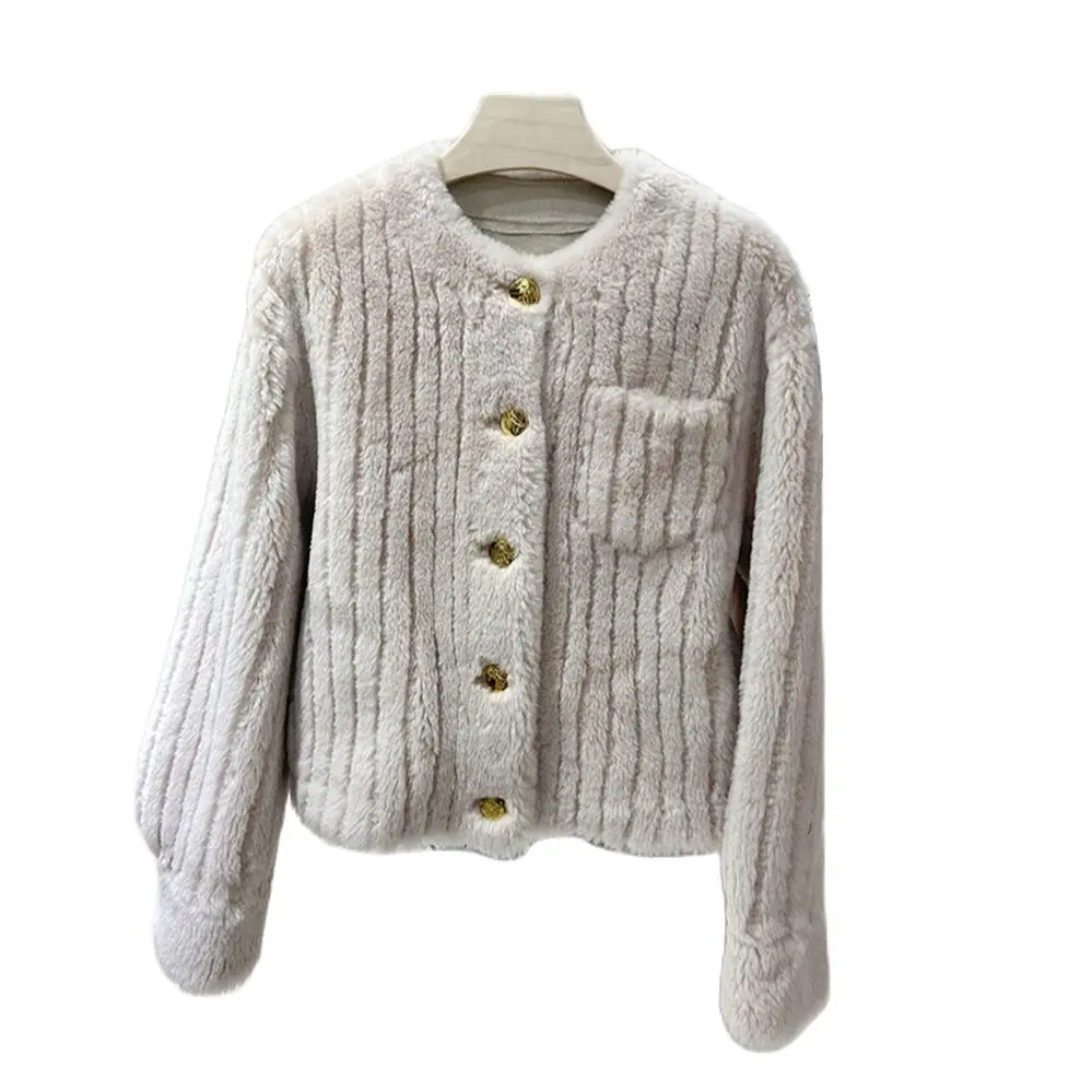 Women Jackets Winter Warm Fluffy Faux Fur Coats Jackets Women Patchwork Fake Fur Cropped Jackets with Hooded Winter Fur Jacket
Women Jackets Winter Warm Fluffy Faux Fur Coats Jackets Women Patchwork Fake Fur Cropped Jackets with Hooded Winter Fur Jacket