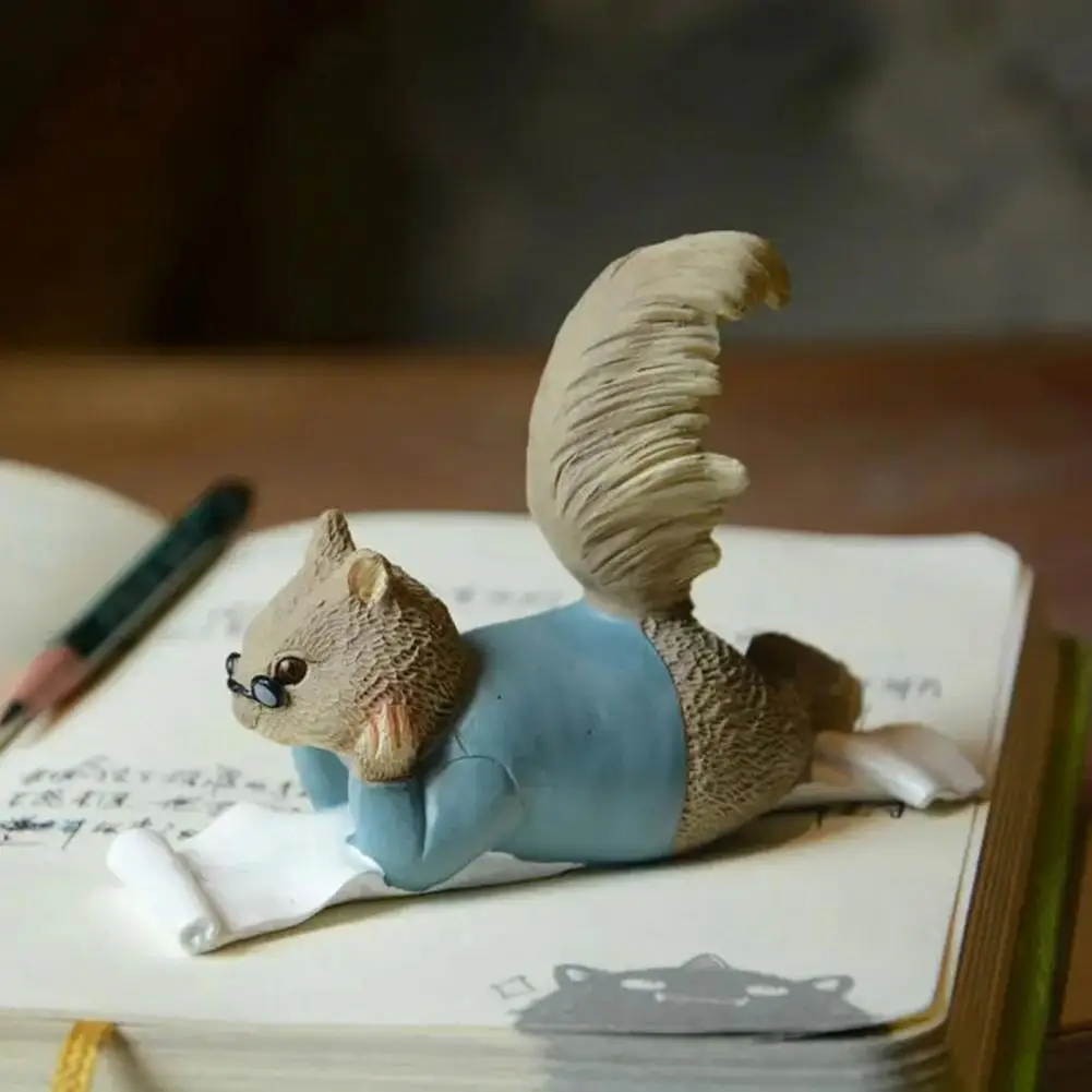 Squirrel Ornament Clear Texture Decorative Good Fidelity Colorfast Decorate Animal Miniature Garden Ornaments Squirrel Figurine
Squirrel Ornament Clear Texture Decorative Good Fidelity Colorfast Decorate Animal Miniature Garden Ornaments Squirrel Figurine
