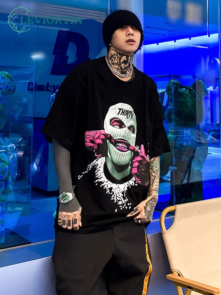 Hip Hop T-Shirt Streetwear Harajuku Masked Men Letter Printed T Shirt 2022 Men Cotton Loose Tshirt Summer Short Sleeve Tops Tees
Hip Hop T-Shirt Streetwear Harajuku Masked Men Letter Printed T Shirt 2022 Men Cotton Loose Tshirt Summer Short Sleeve Tops Tees