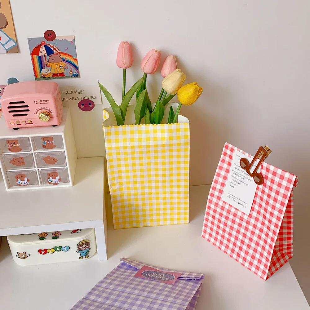10pcs Ins Mini Gift Pakcaging Kraft Paper Bags Stand Up Dot Bags Child Party Birthday Food Paper Seal Packing Treat Bag Supplies
10pcs Ins Mini Gift Pakcaging Kraft Paper Bags Stand Up Dot Bags Child Party Birthday Food Paper Seal Packing Treat Bag Supplies