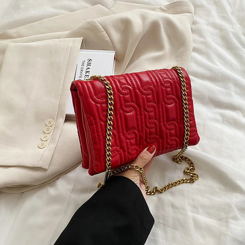 Женская маленькая квадратная сумка в стиле ретро, с вышивкой на одной лямке
Женская маленькая квадратная сумка в стиле ретро, с вышивкой на одной лямке