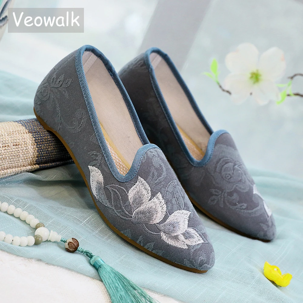 Veowalk Vintage Embroidery Women Flats Lotus Embroidered Cotton Fabric Shoes Woman Comfort Soft Sole Slip On Flat Shoes
Veowalk Vintage Embroidery Women Flats Lotus Embroidered Cotton Fabric Shoes Woman Comfort Soft Sole Slip On Flat Shoes