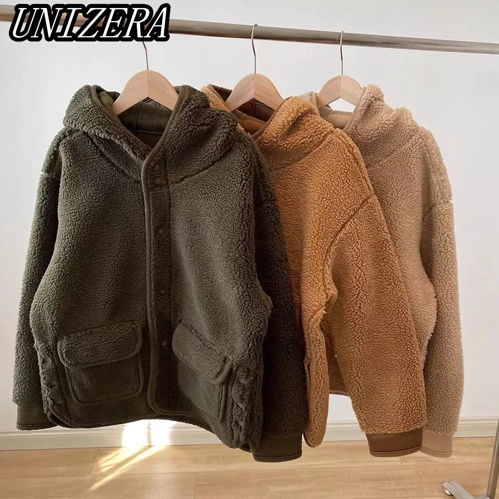 UNIZERA Autumn and Winter New Women's Clothing, Fur and Retro Commuter Warm Pockets With Hooded Double-sided Jacket
UNIZERA Autumn and Winter New Women's Clothing, Fur and Retro Commuter Warm Pockets With Hooded Double-sided Jacket
