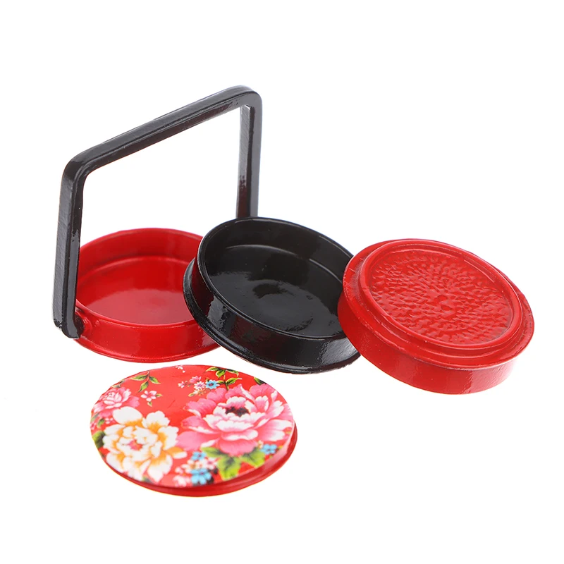 Hot sale 1:12 Dollhouse Mini Food Basket Alloy Lunch Box Snack Box Food Box Decor Toy 30*27MM
Hot sale 1:12 Dollhouse Mini Food Basket Alloy Lunch Box Snack Box Food Box Decor Toy 30*27MM
