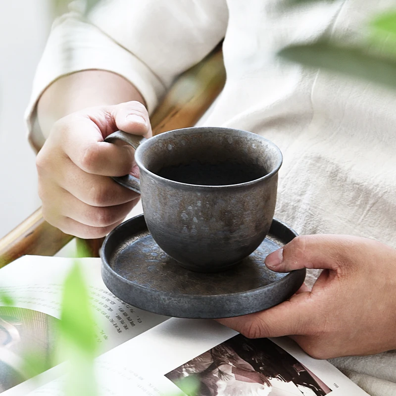 Креативная кофейная чашка, новинка, роскошный Ресторан, эспрессо, китайская чайная чашка, керамические чашки, кофейные принадлежности в вин...
Креативная кофейная чашка, новинка, роскошный Ресторан, эспрессо, китайская чайная чашка, керамические чашки, кофейные принадлежности в вин...