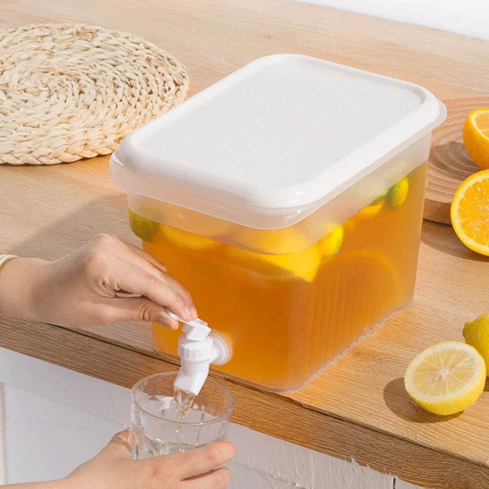 3.5/5L Cold Kettle Refrigerator with Faucet Lemonade Drinkware Bottle Pot Beverage Dispenser Home Cool Fruit Drinks Water Bucket
3.5/5L Cold Kettle Refrigerator with Faucet Lemonade Drinkware Bottle Pot Beverage Dispenser Home Cool Fruit Drinks Water Bucket