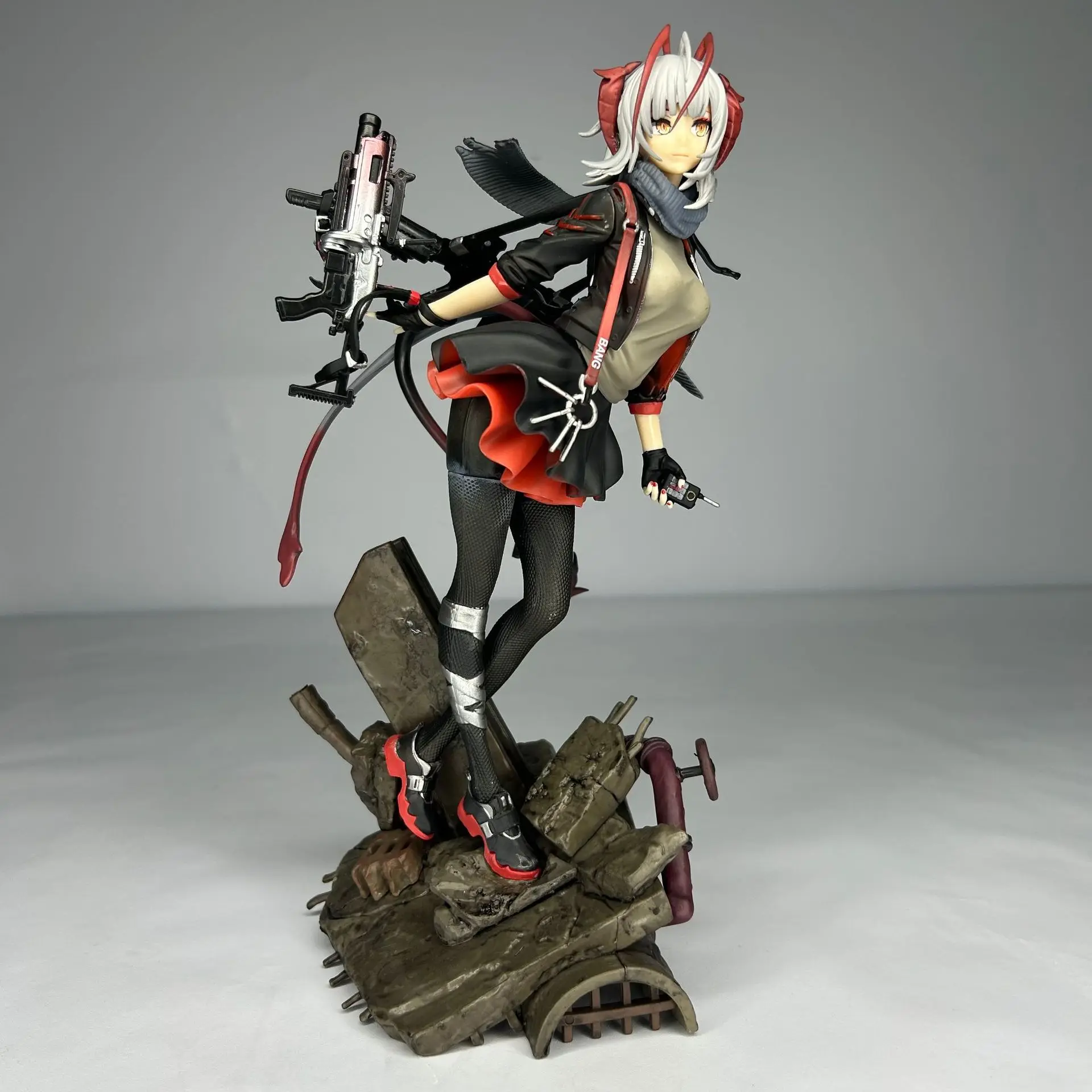 Arknight W Sakaz наемник масштаб 1/7 вооруженная красивая девушка фигурка в коробке