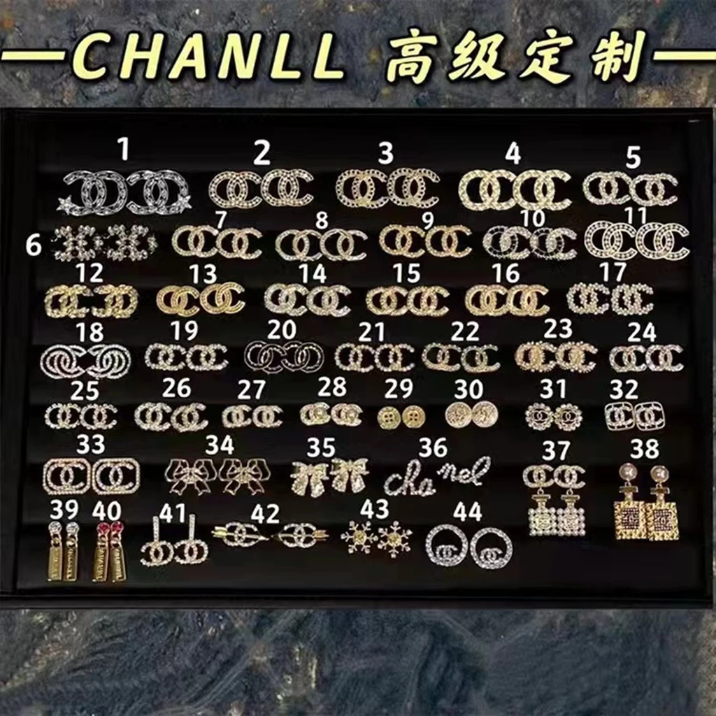 Women's luxury earrings, 2022 fashion hot selling popular products, famous brand designers are specially designed for girls
Women's luxury earrings, 2022 fashion hot selling popular products, famous brand designers are specially designed for girls