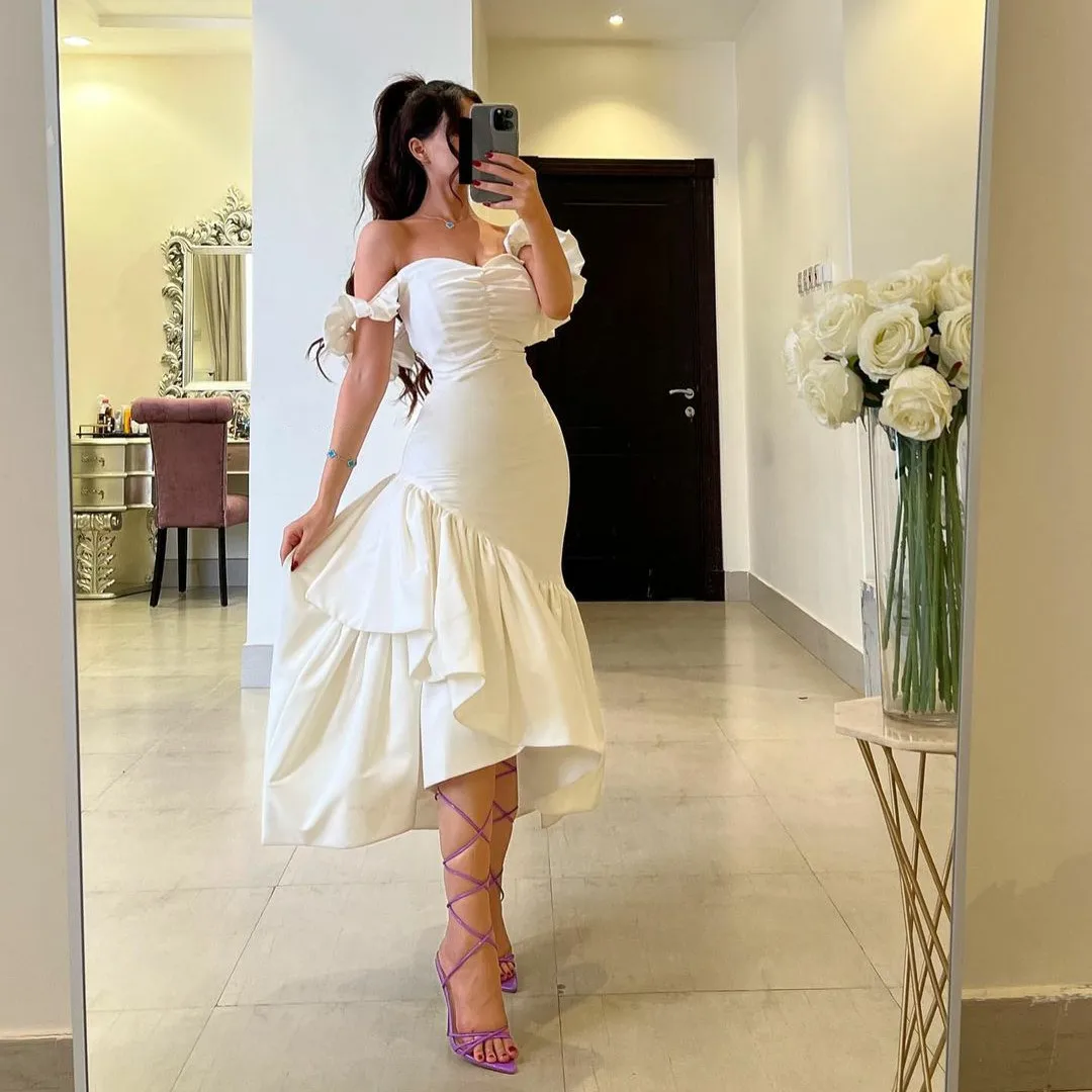 Vintage Short Ivory Sweetheart Evening Dresses With Ruffles Sheath Formal Party Gowns Pleated Tea Length Prom Dresses
Vintage Short Ivory Sweetheart Evening Dresses With Ruffles Sheath Formal Party Gowns Pleated Tea Length Prom Dresses