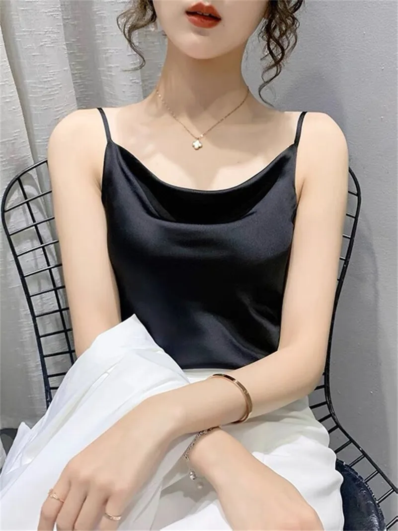 2022 Summer Women Satin Camis Solid Color Swinging Collar Spaghetti Strap Women's Tops Camis Female Sexy Club Camisole
2022 Summer Women Satin Camis Solid Color Swinging Collar Spaghetti Strap Women's Tops Camis Female Sexy Club Camisole