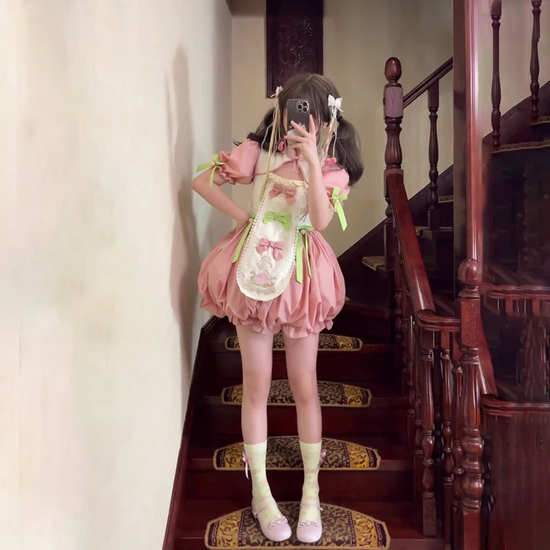 Cute Pink Stand Collar Hollow Bow Decoration Puff Sleeve Lolita Dress Lantern Dress Women Summer Original Kawaii Princess Dress
Cute Pink Stand Collar Hollow Bow Decoration Puff Sleeve Lolita Dress Lantern Dress Women Summer Original Kawaii Princess Dress