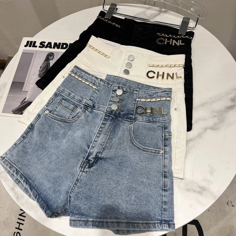 

Online Celebrity 2022 Spring New English Letters Decorated Tight Elastic Three-point Denim Shorts Women Stacked Legging Y2k HIGH