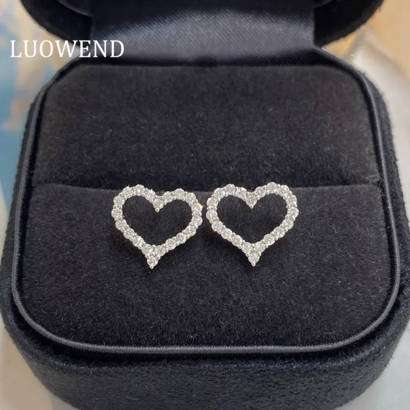 LUOWEND 18K White Gold Earrings Real Diamond Stud Earring Lovely Heart Shape for Women Wedding Party
LUOWEND 18K White Gold Earrings Real Diamond Stud Earring Lovely Heart Shape for Women Wedding Party