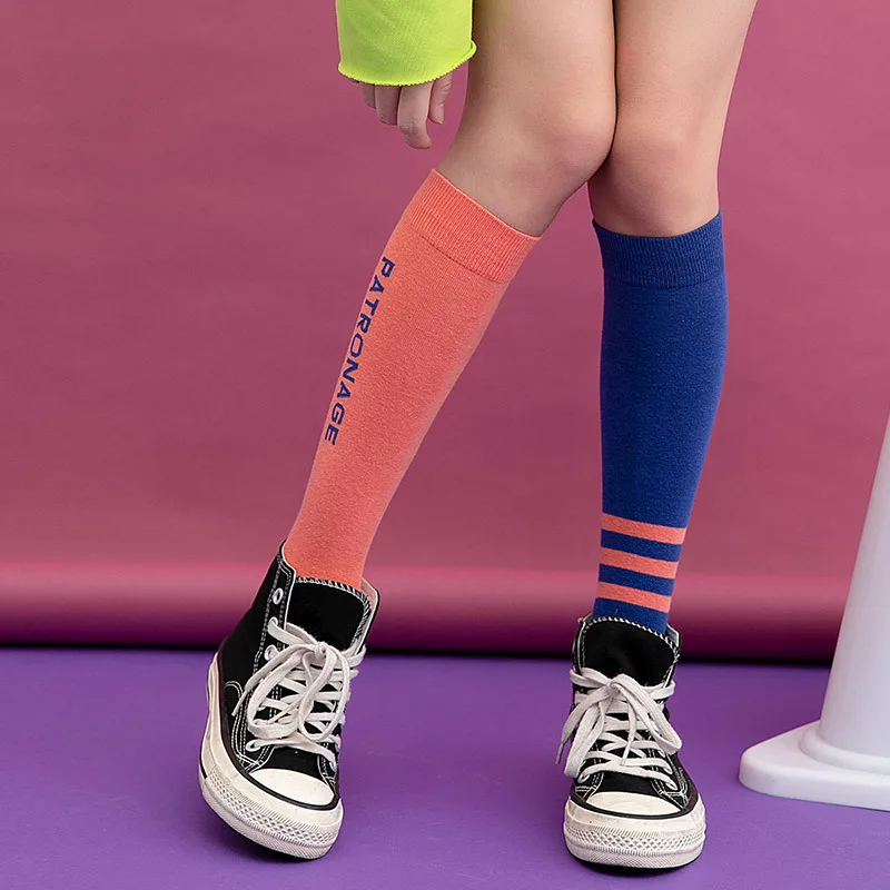 Autumn AB Calf Knee Socks Winter New Personality Fashion College Style Letter Striped Long Tube Sports Socks Slim Leg Fitness
Autumn AB Calf Knee Socks Winter New Personality Fashion College Style Letter Striped Long Tube Sports Socks Slim Leg Fitness