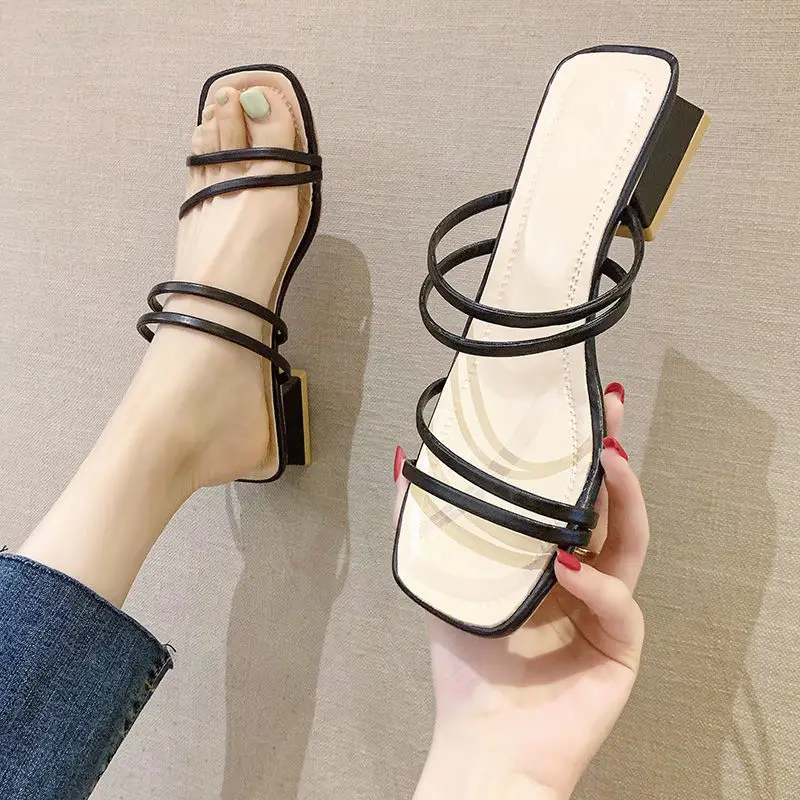 Square-toed Slippers Thick-heeled Slippers All-match Open-toed Thin Straps Two-wear Cool Casual Summer Women 2022 New Styles
Square-toed Slippers Thick-heeled Slippers All-match Open-toed Thin Straps Two-wear Cool Casual Summer Women 2022 New Styles