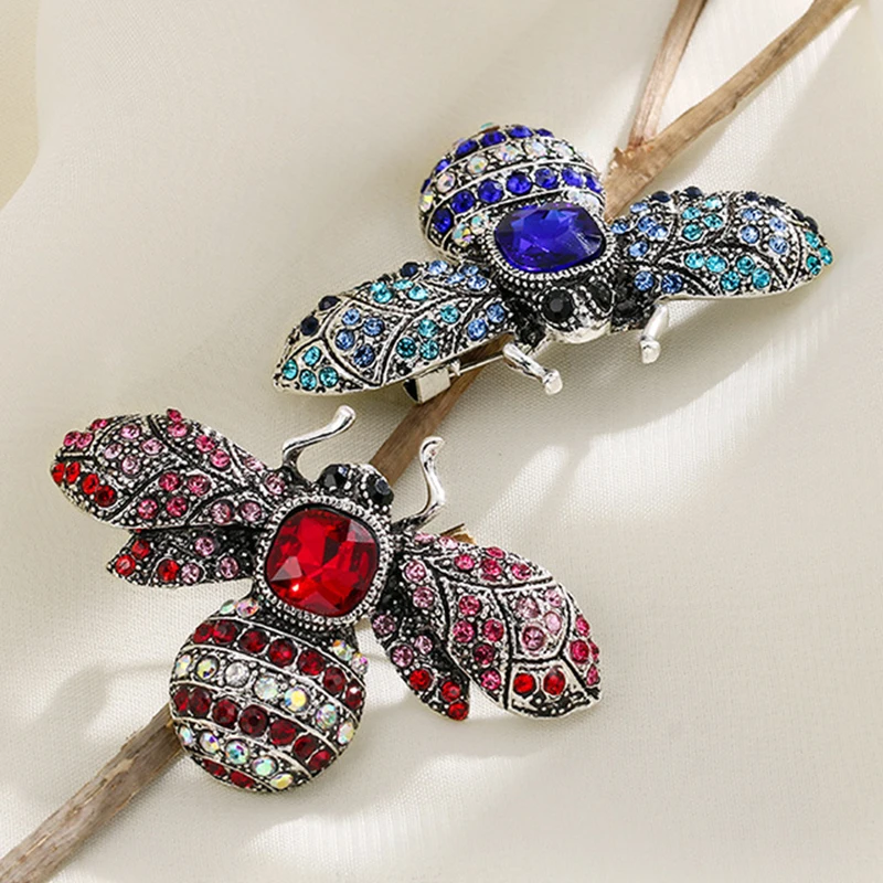 Charming Bee Insect Brooch Pin Austria Crystal Rhinestone Collar Pin Lapel Pin Costume Jewelry for Women
Charming Bee Insect Brooch Pin Austria Crystal Rhinestone Collar Pin Lapel Pin Costume Jewelry for Women