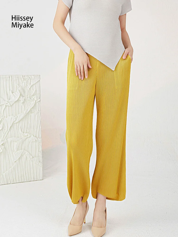 HiIssey Miyake Fashion Design Early Spring Solid Color High Waist Classic Pleated Version of The Gentle Style Irregular Pants
HiIssey Miyake Fashion Design Early Spring Solid Color High Waist Classic Pleated Version of The Gentle Style Irregular Pants