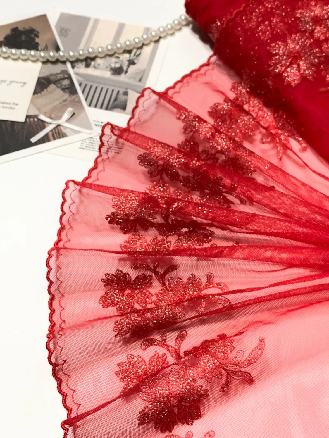 19Yards Red Shiny Floral Embroidered Lace Trim Clothes Accessoriesy Lingerie Bra Evening Dress Sewing Crafts
19Yards Red Shiny Floral Embroidered Lace Trim Clothes Accessoriesy Lingerie Bra Evening Dress Sewing Crafts
