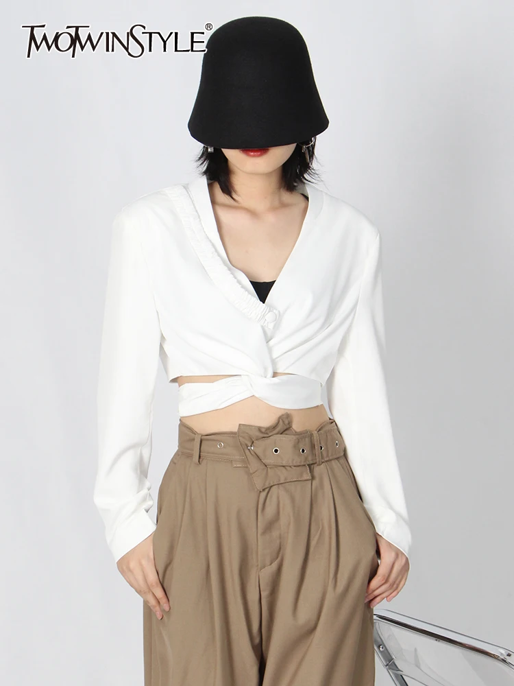 TWOTWINSTYLE Korean Fashion White Blazer For Women Notched Collar Long Sleeve Solid Minimalist Irregular Hem Blazers Female 2022
TWOTWINSTYLE Korean Fashion White Blazer For Women Notched Collar Long Sleeve Solid Minimalist Irregular Hem Blazers Female 2022