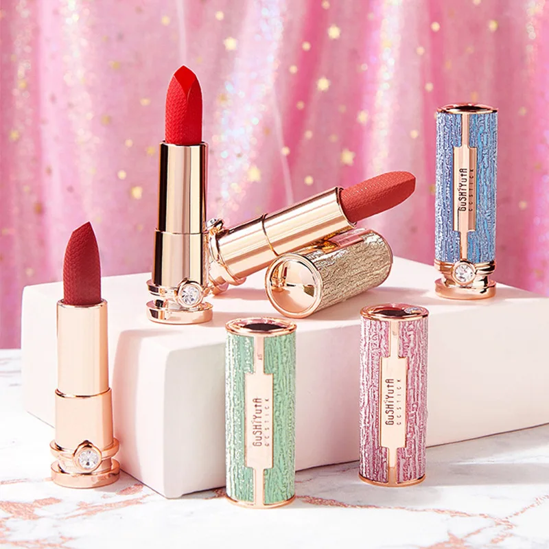 Lipstick set of China Red air jacket is not easy to fade make up lipsticks lipstick set
Lipstick set of China Red air jacket is not easy to fade make up lipsticks lipstick set