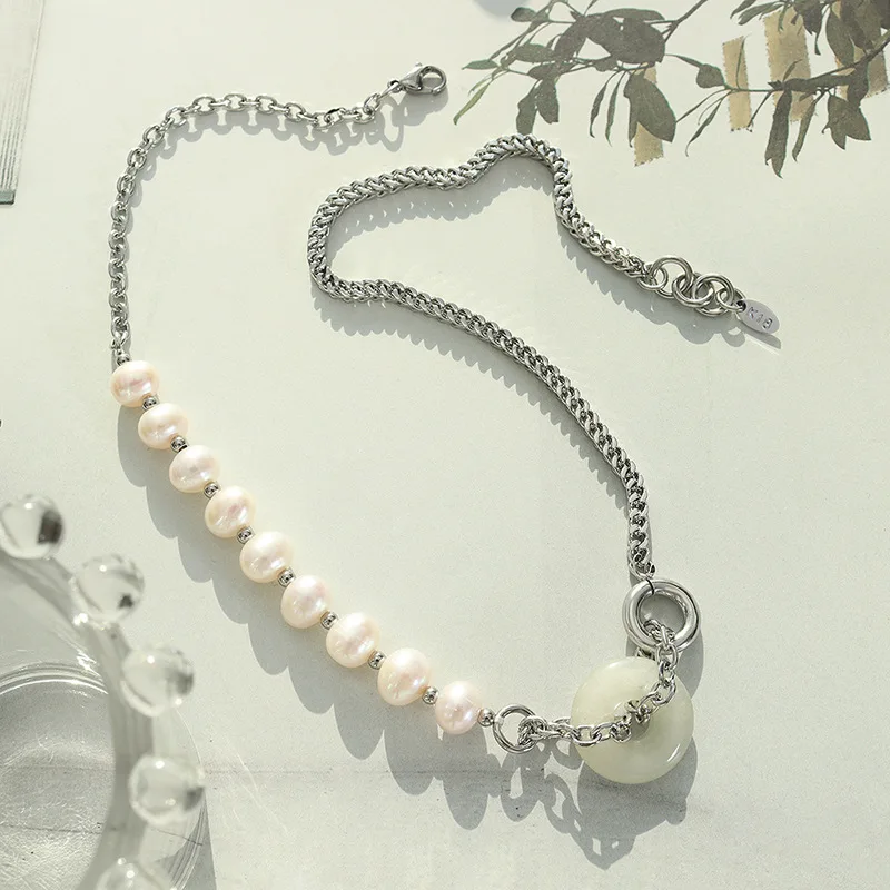 INS Chic National Freshwater Pearl Thick Chain Clavicle Stone Circle Necklace Stainless Steel Choker Jewelry Titanium Wholesale
INS Chic National Freshwater Pearl Thick Chain Clavicle Stone Circle Necklace Stainless Steel Choker Jewelry Titanium Wholesale