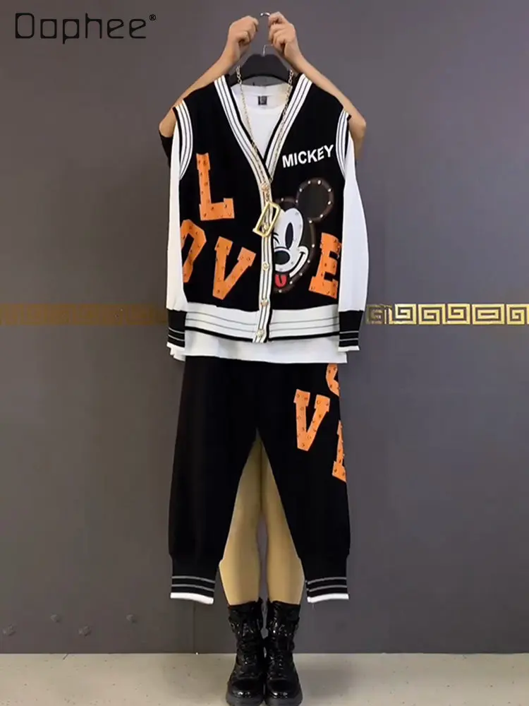 2023 Spring New Women's Cartoon Letters Printed V-neck Vest + White Base Shirt + Elastic Waist Casual Pants Three-Piece Set
2023 Spring New Women's Cartoon Letters Printed V-neck Vest + White Base Shirt + Elastic Waist Casual Pants Three-Piece Set