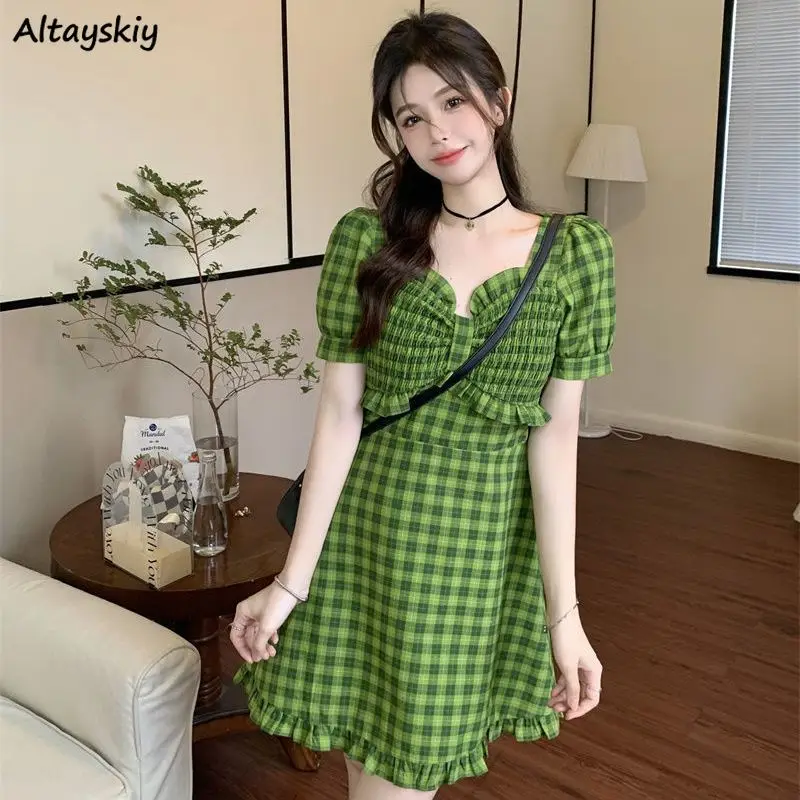 Short Sleeve Dress Women Green Plaid Square Collar Sweet Girl A-line Summer New Design Tender Ins Chic Korean Style Sexy Lady
Short Sleeve Dress Women Green Plaid Square Collar Sweet Girl A-line Summer New Design Tender Ins Chic Korean Style Sexy Lady